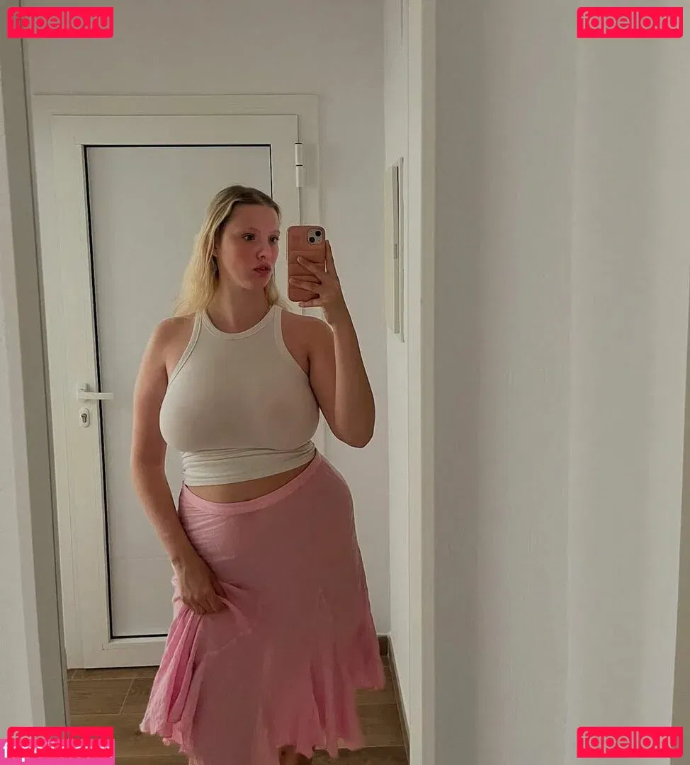 Eliza Goldsmith Onlyfans Photo Gallery 