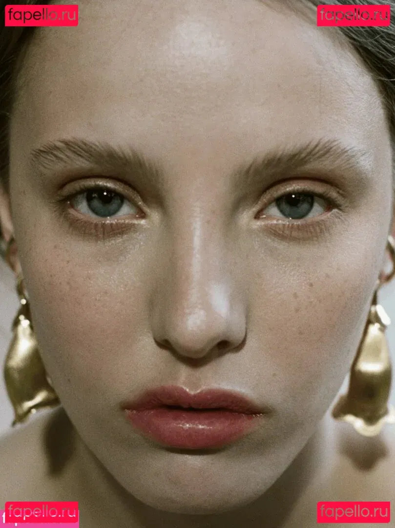 Eliza Goldsmith Onlyfans Photo Gallery 