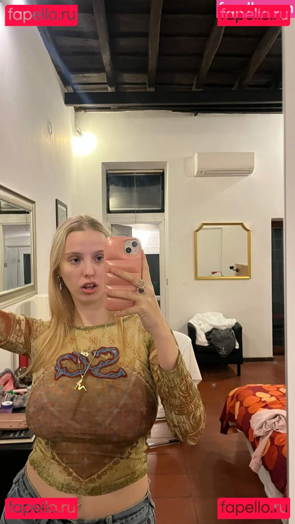 Eliza Goldsmith Onlyfans Photo Gallery 