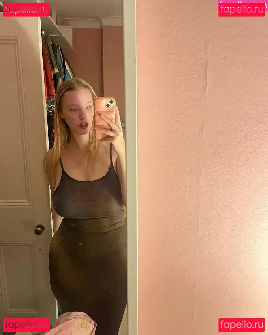 Eliza Goldsmith Onlyfans Photo Gallery 