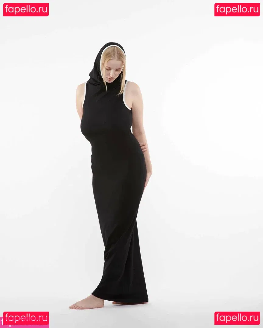 Eliza Goldsmith Onlyfans Photo Gallery 