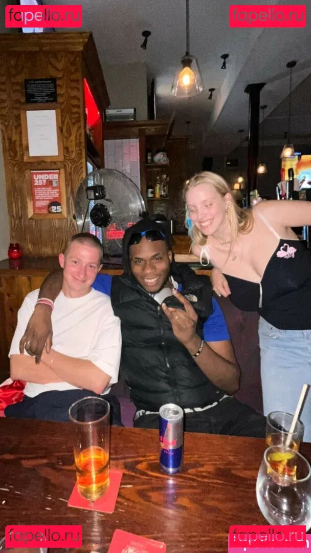 Eliza Goldsmith Onlyfans Photo Gallery 