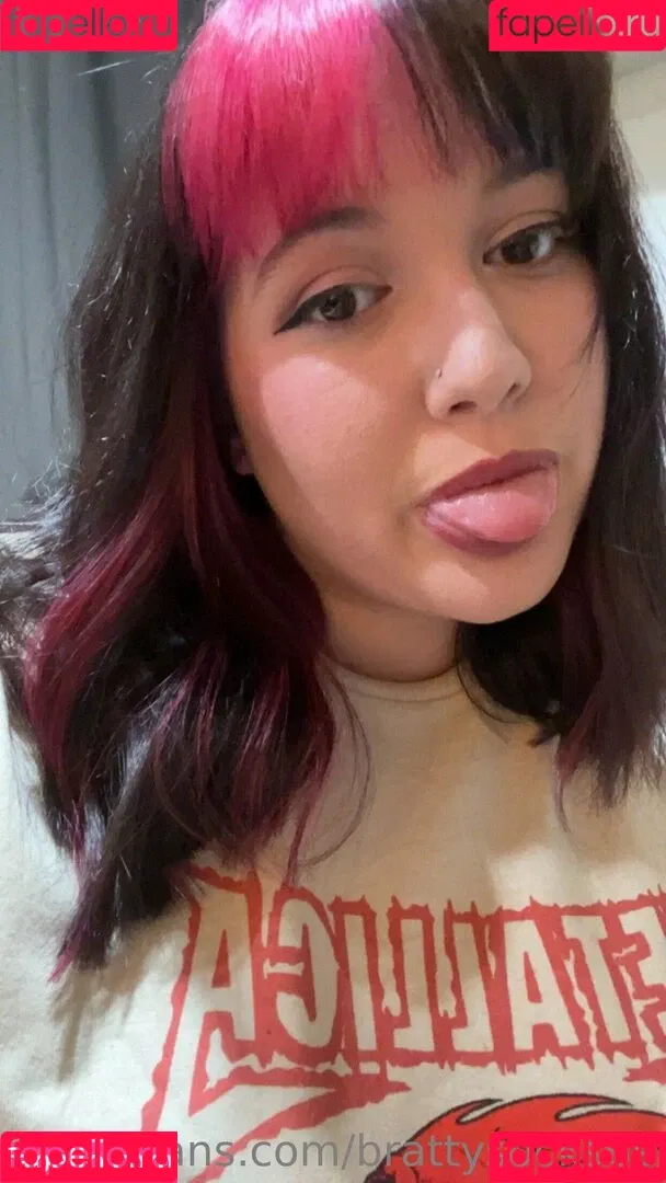 brattysocks69 Onlyfans Photo Gallery 