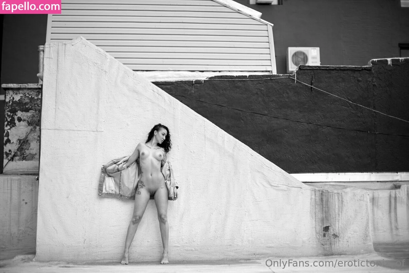 erotictonix_of Nude Onlyfans Photo 51