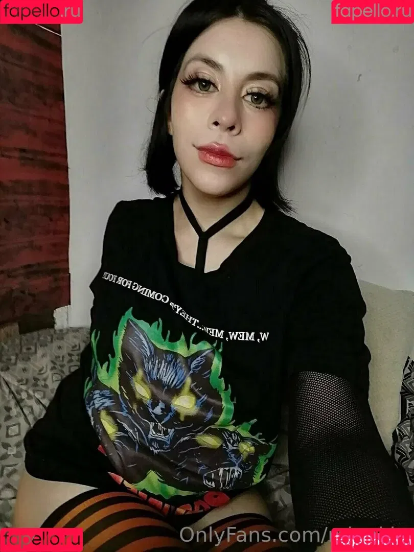 minakin Onlyfans Photo Gallery 