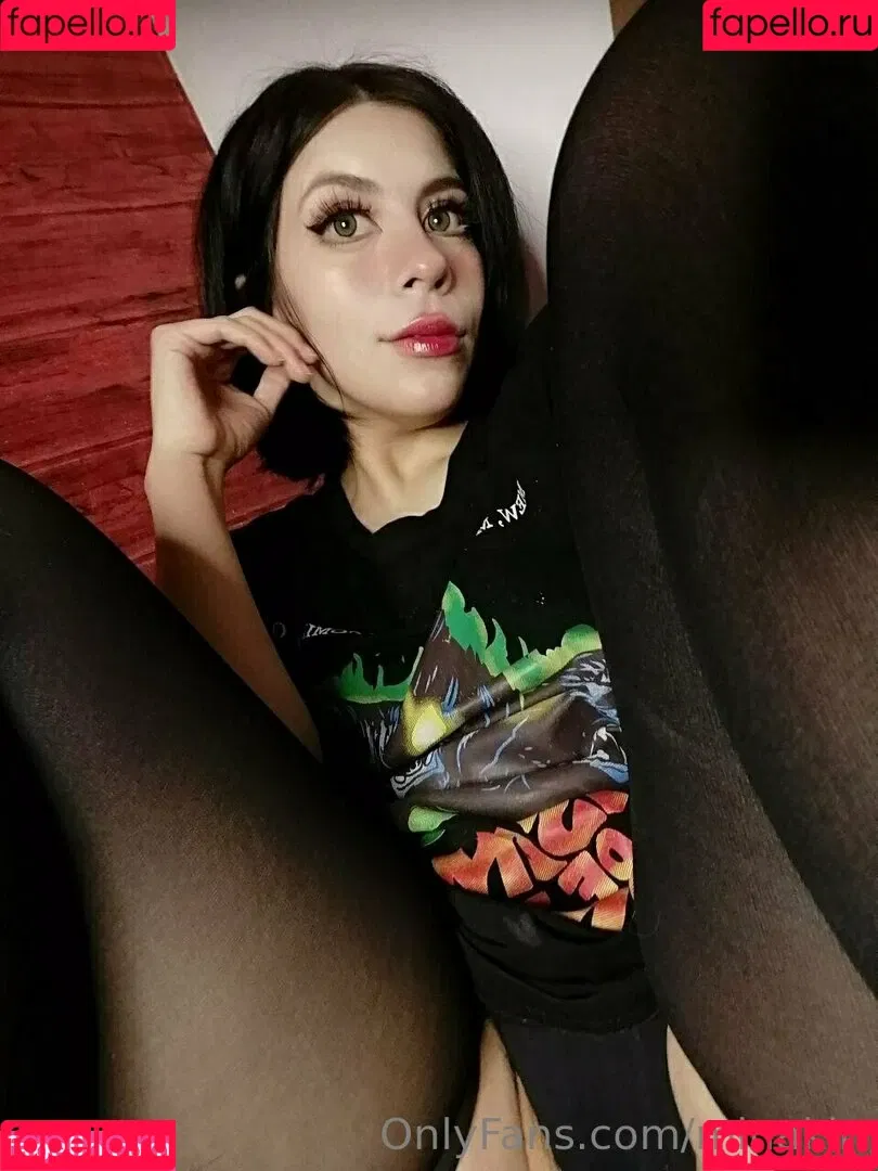 minakin Onlyfans Photo Gallery 