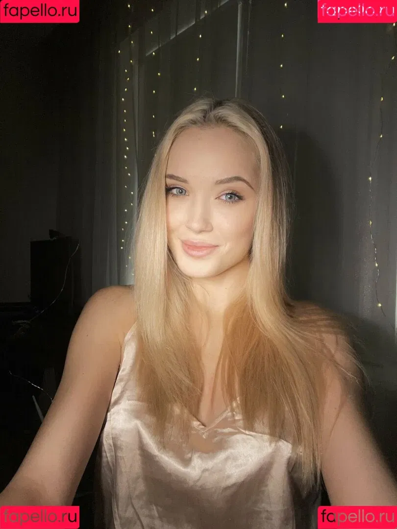 skyress_vip Onlyfans Photo Gallery 