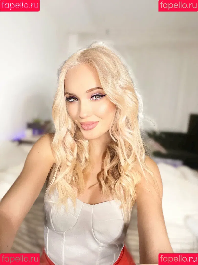 skyress_vip Onlyfans Photo Gallery 