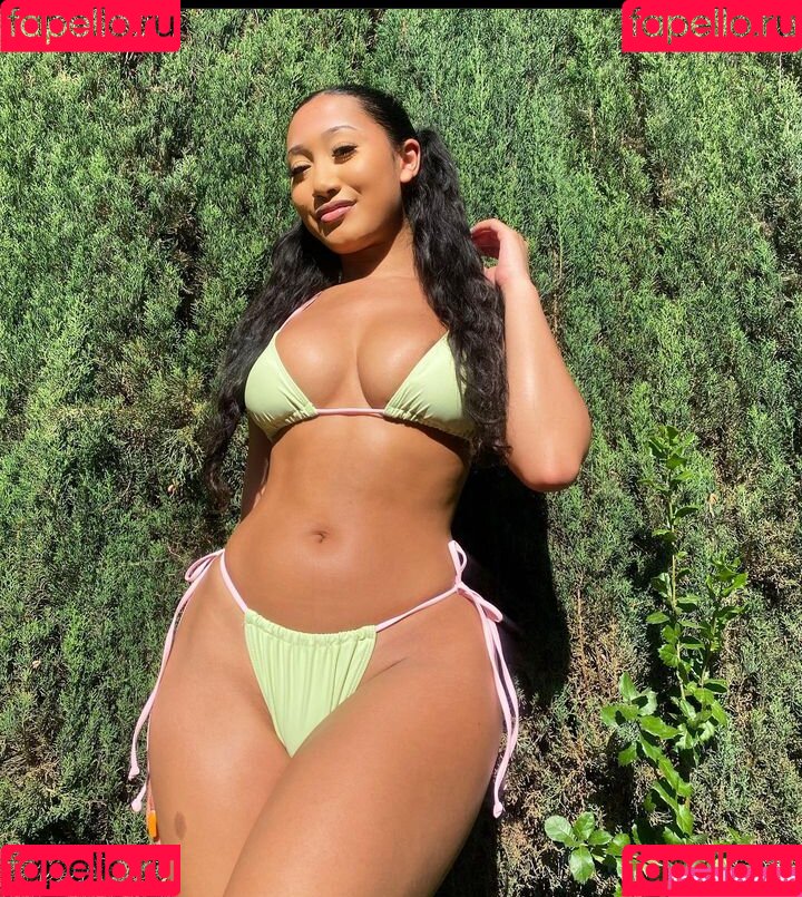 Drew Valentina Onlyfans Photo Gallery 