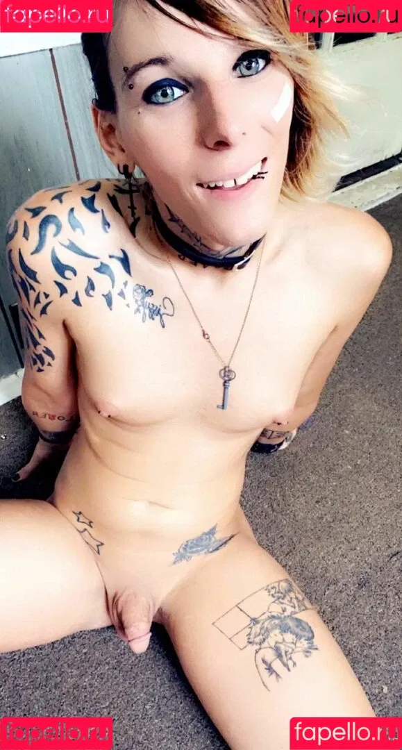 SoftBoxBoi Onlyfans Photo Gallery 