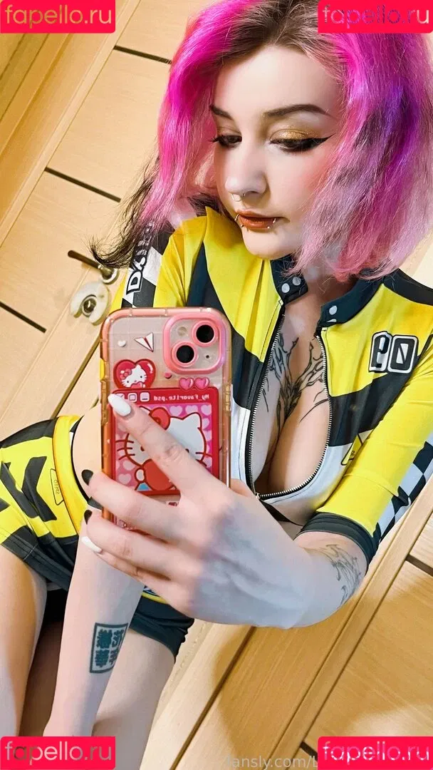 LucidDreamExe Onlyfans Photo Gallery 