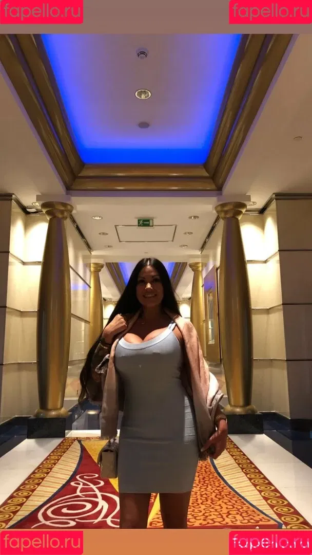 Teresa Bond Onlyfans Photo Gallery 