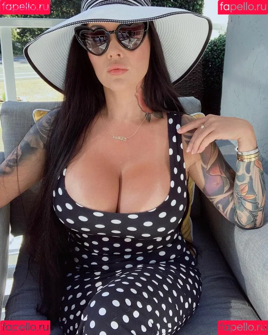 Teresa Bond Onlyfans Photo Gallery 