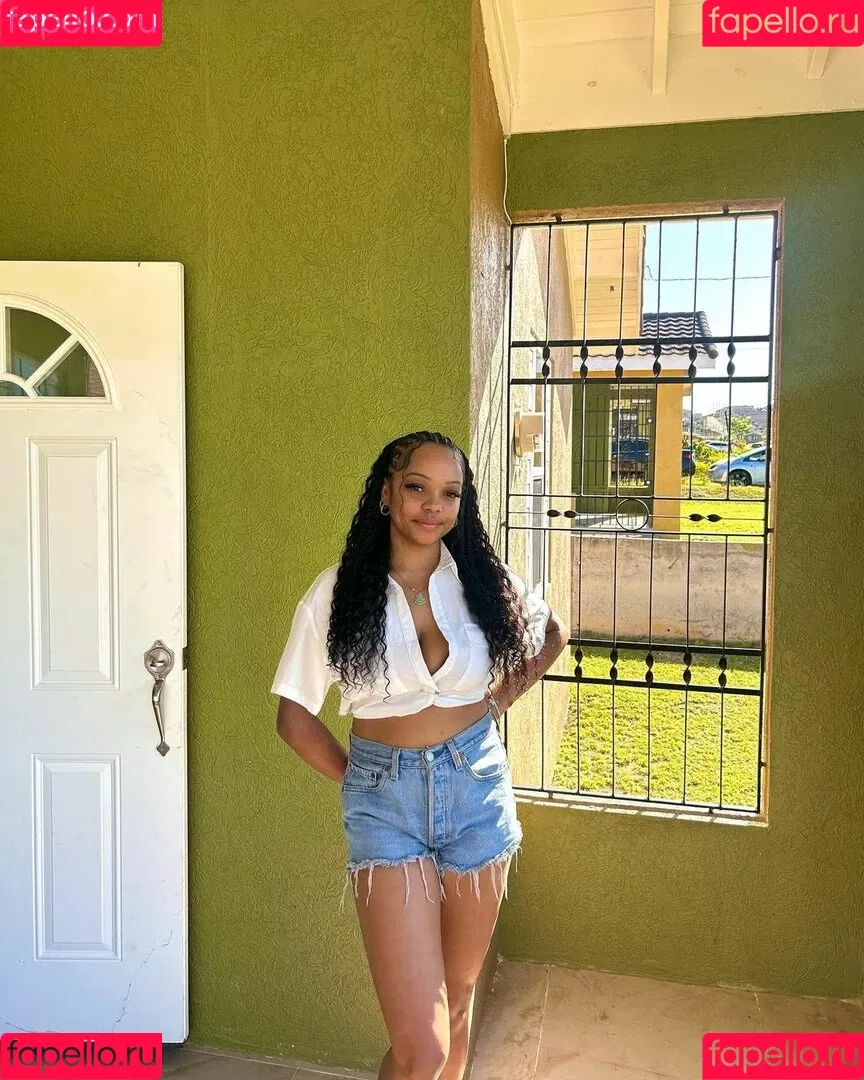 Local TV Presenters Onlyfans Photo Gallery 