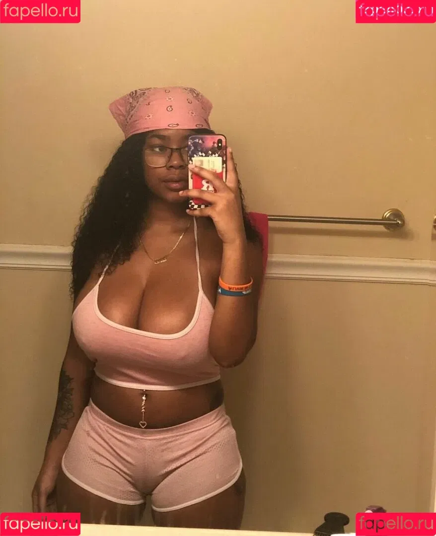 Pretty_yunique Onlyfans Photo Gallery 