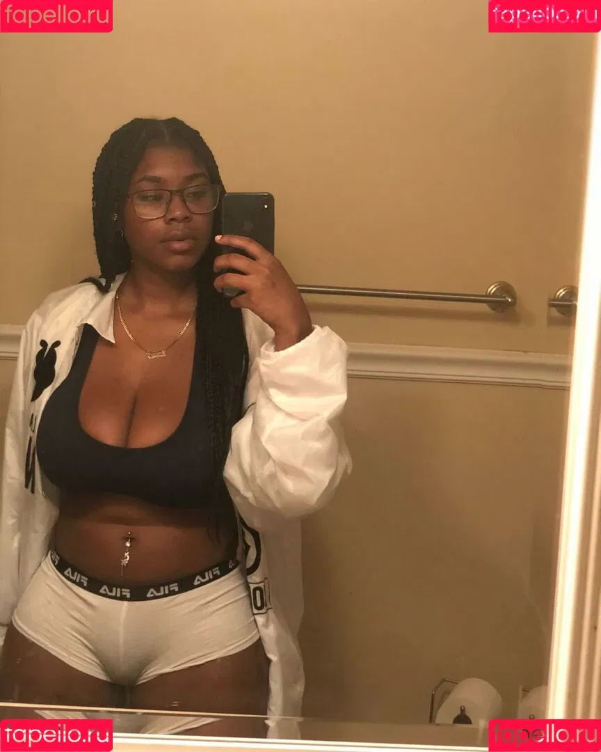 Pretty_yunique Onlyfans Photo Gallery 