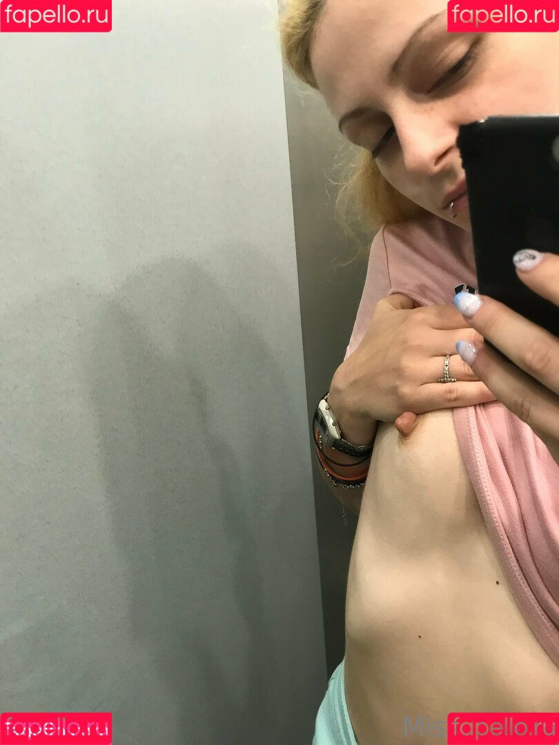 misscorna Onlyfans Photo Gallery 