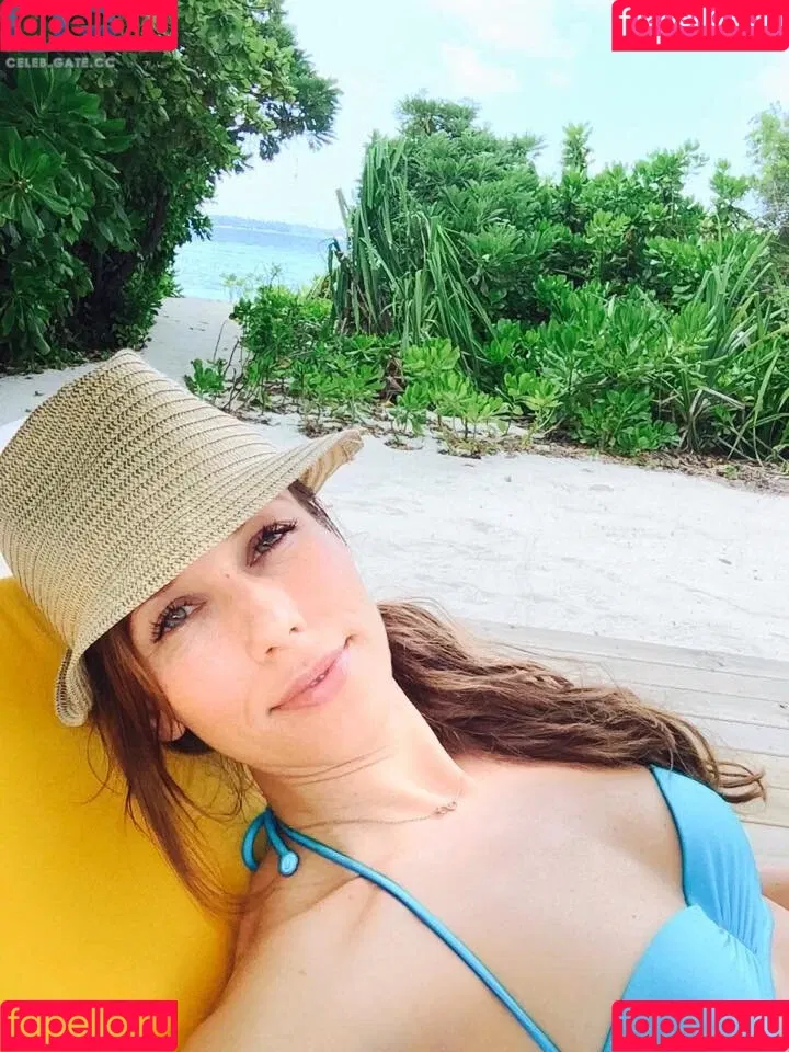 Annemarie Warnkross Onlyfans Photo Gallery 