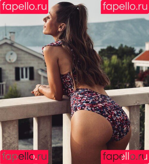 Annemarie Warnkross Onlyfans Photo Gallery 