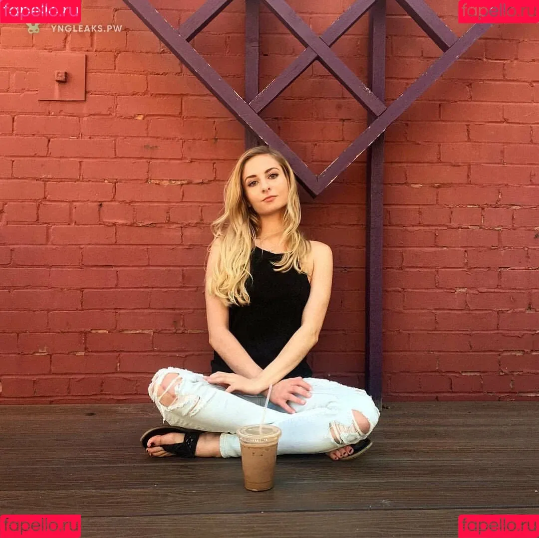 Tarah Kayne Onlyfans Photo Gallery 