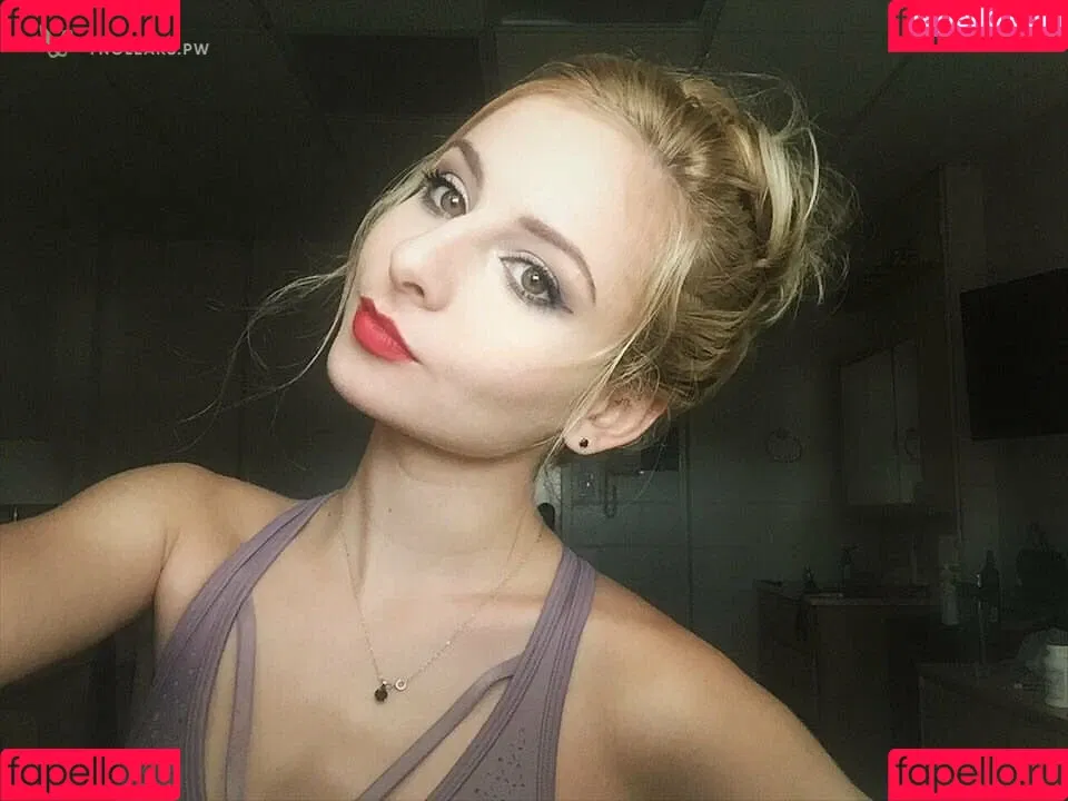 Tarah Kayne Onlyfans Photo Gallery 