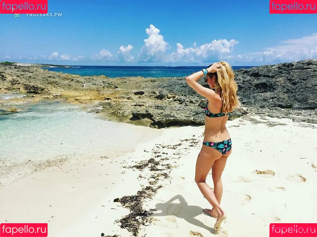 Tarah Kayne Onlyfans Photo Gallery 