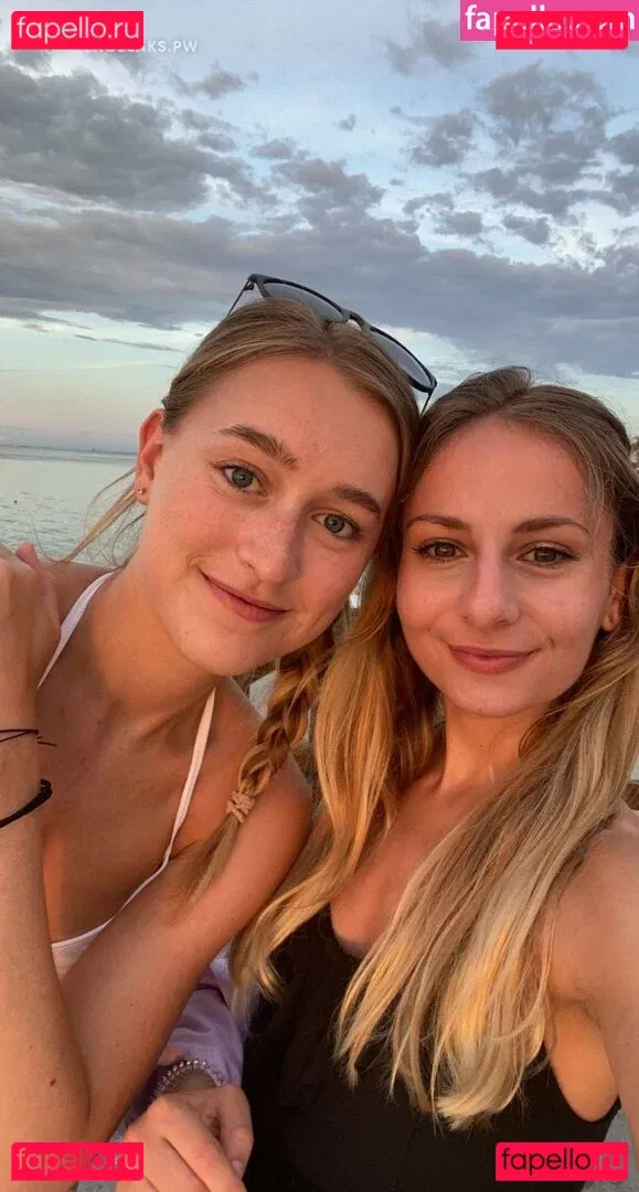 Tarah Kayne Onlyfans Photo Gallery 