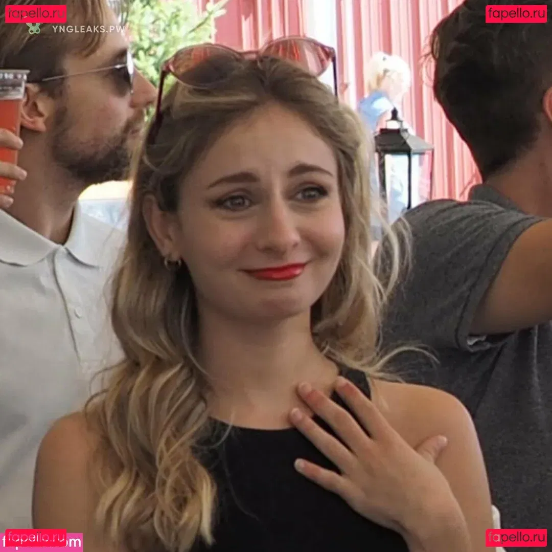 Tarah Kayne Onlyfans Photo Gallery 