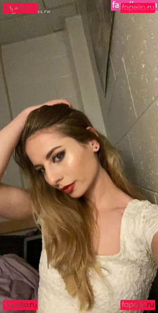 Tarah Kayne Onlyfans Photo Gallery 