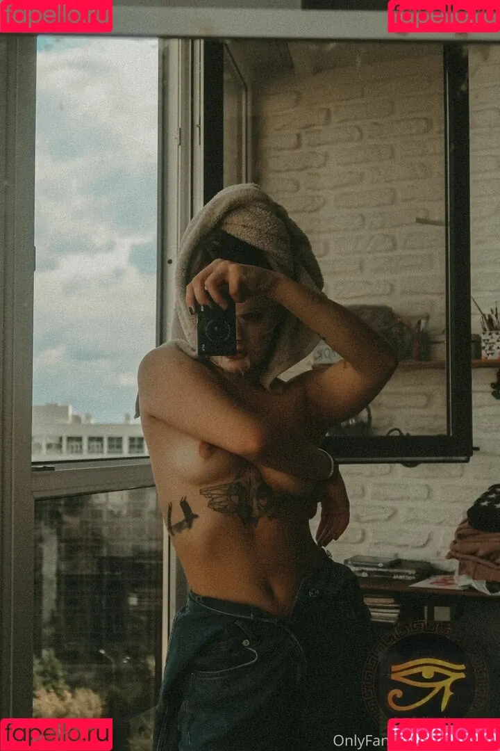 Polinarss Onlyfans Photo Gallery 