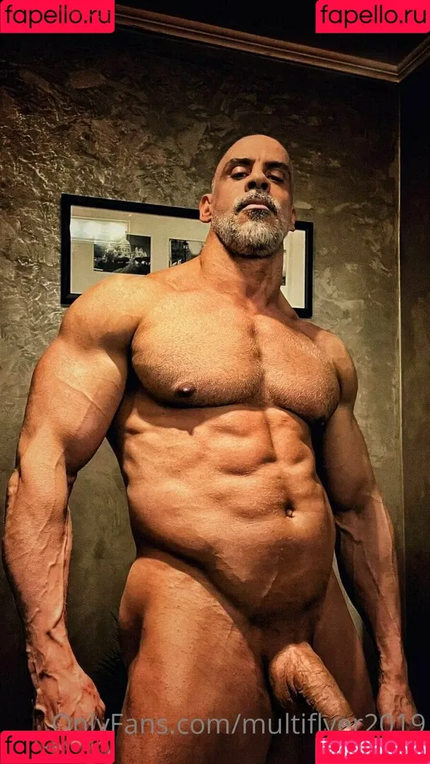 multiflyer2019 Onlyfans Photo Gallery 