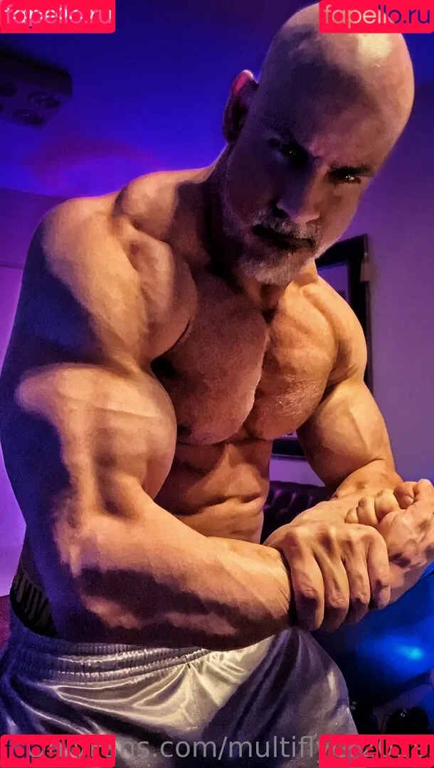 multiflyer2019 Onlyfans Photo Gallery 