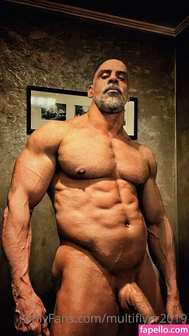 multiflyer2019 Onlyfans Photo Gallery 