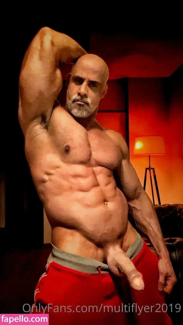 multiflyer2019 Onlyfans Photo Gallery 