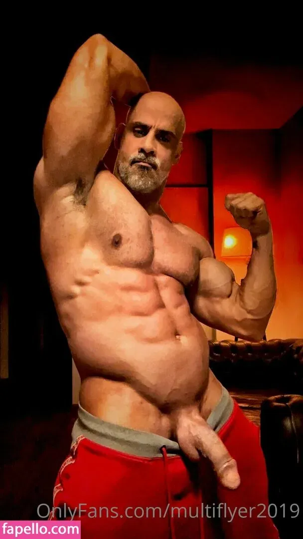 multiflyer2019 Onlyfans Photo Gallery 