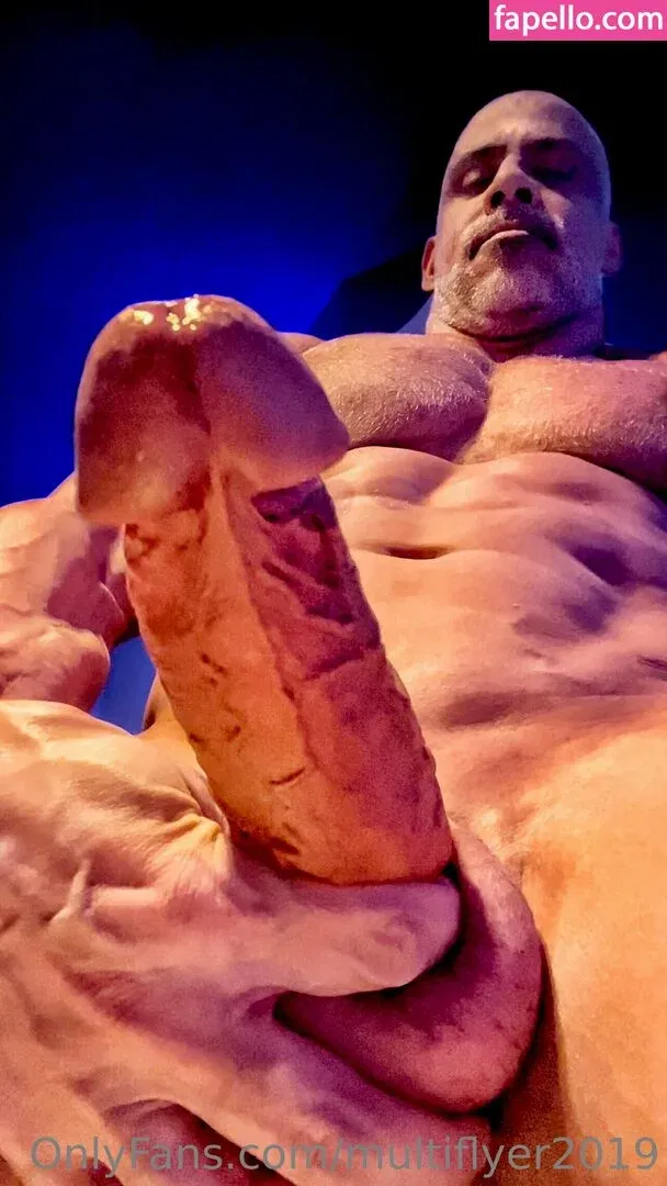 multiflyer2019 Onlyfans Photo Gallery 