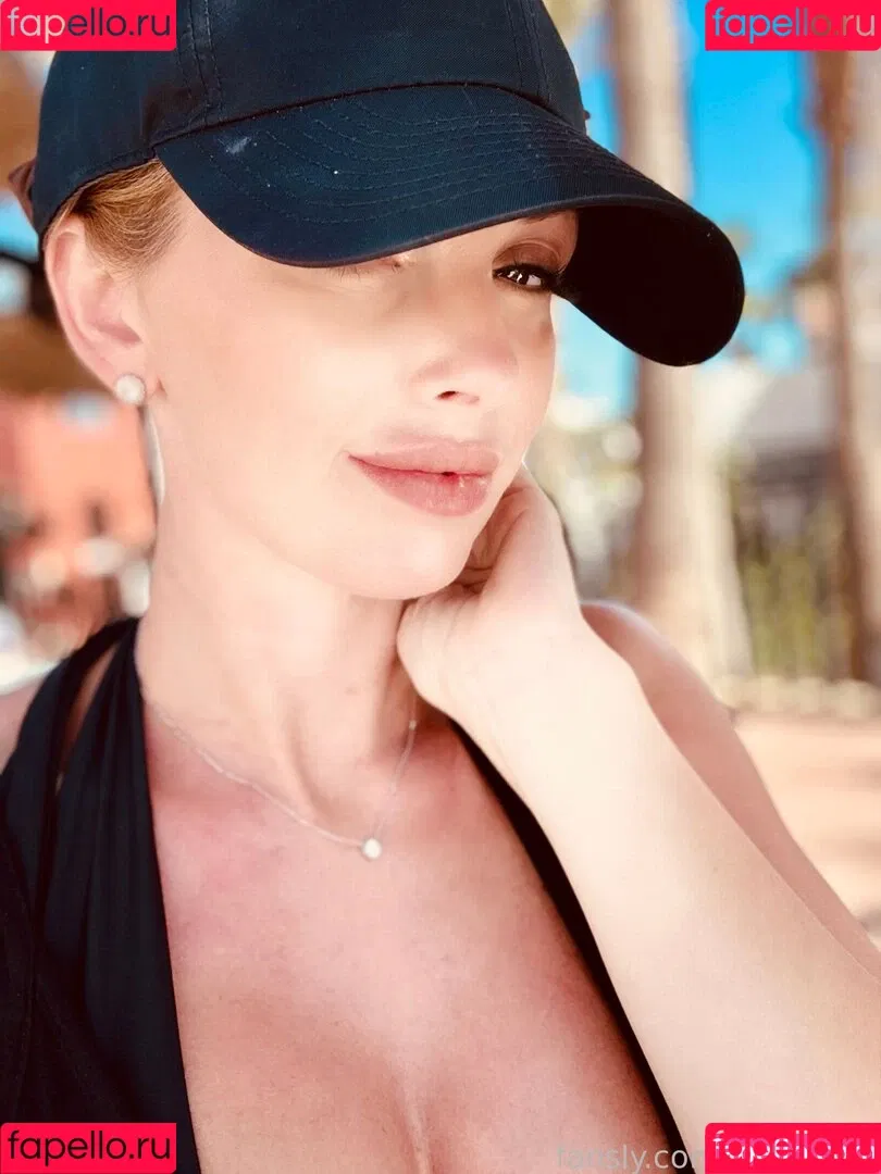 GemmaH Onlyfans Photo Gallery 