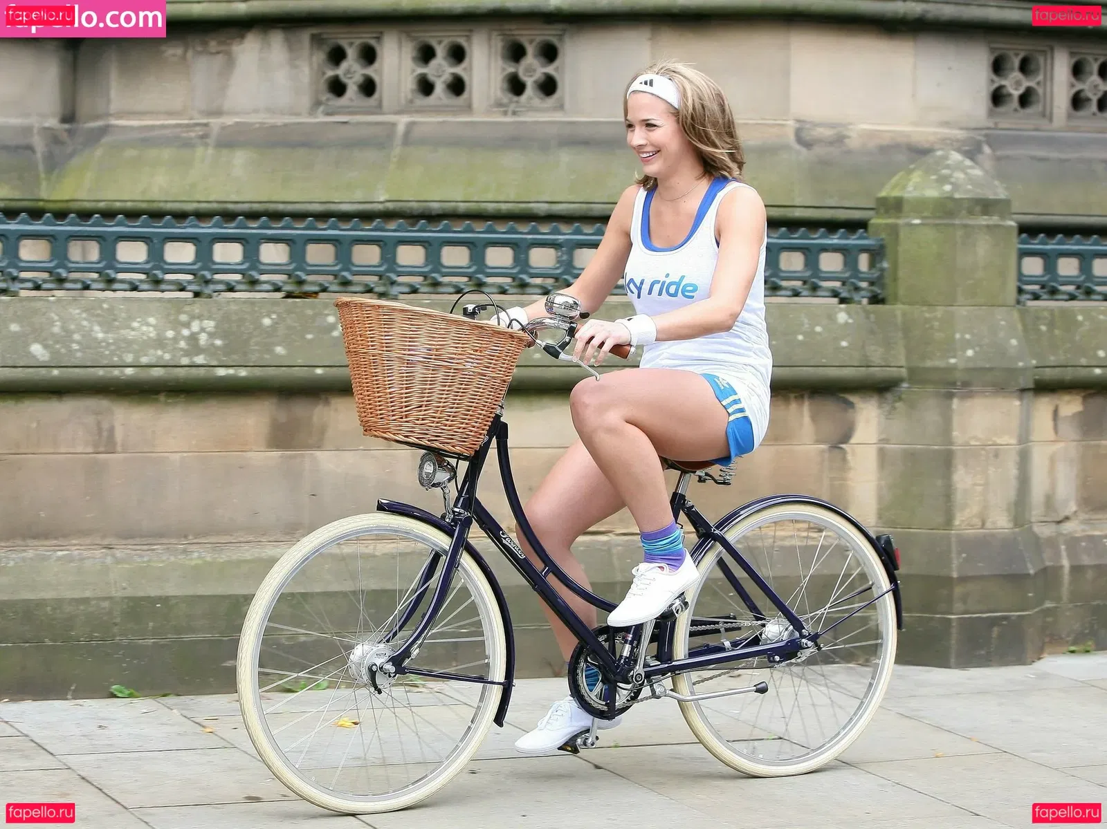 GemmaH Onlyfans Photo Gallery 