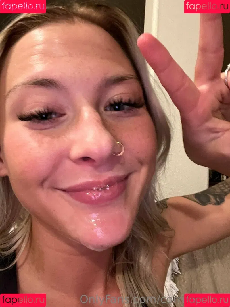 corrinkay2.0 Onlyfans Photo Gallery 