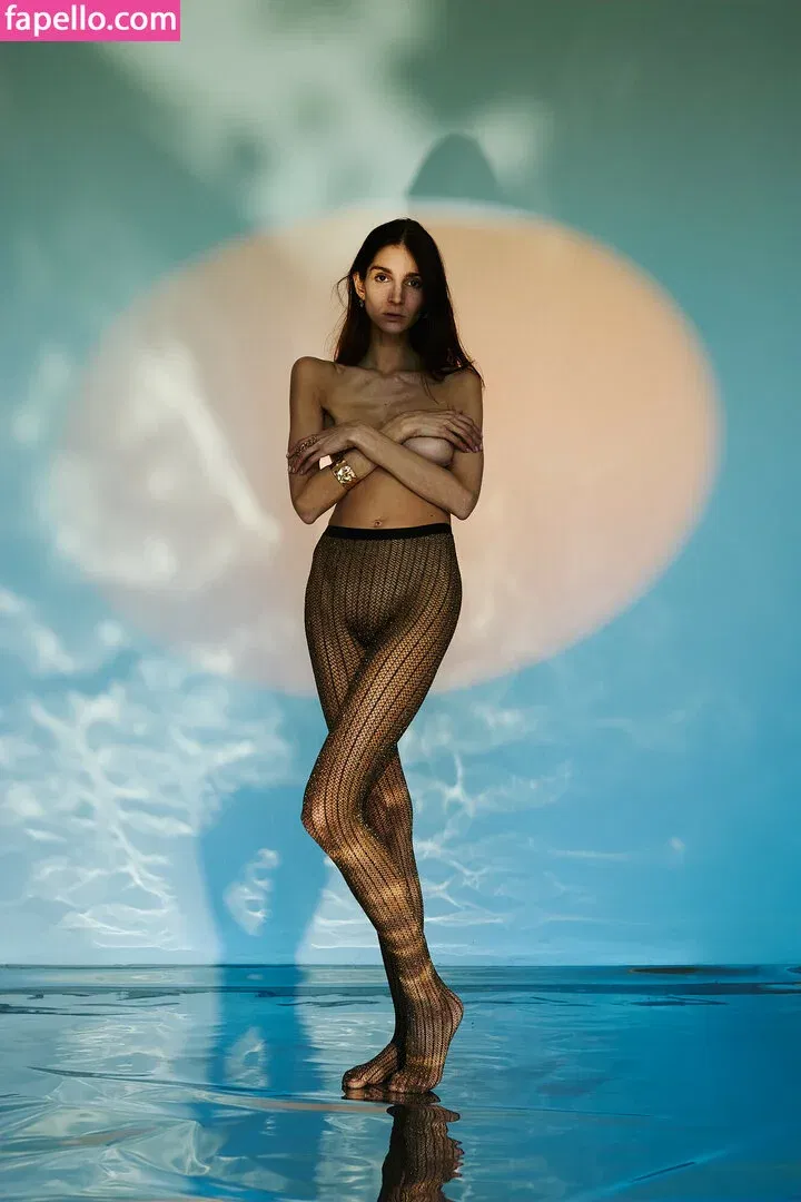 Lina Lorenza Onlyfans Photo Gallery 