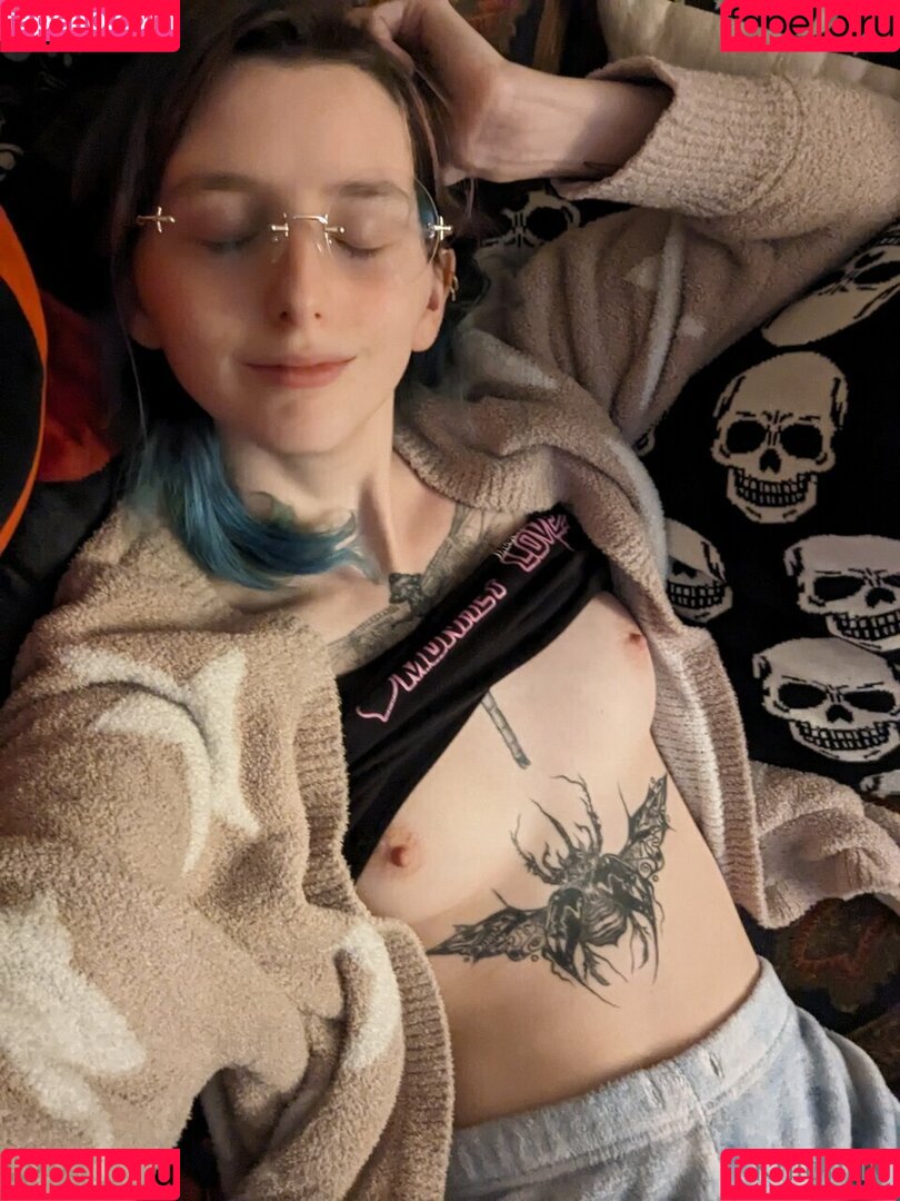 edgykittykat Onlyfans Photo Gallery 