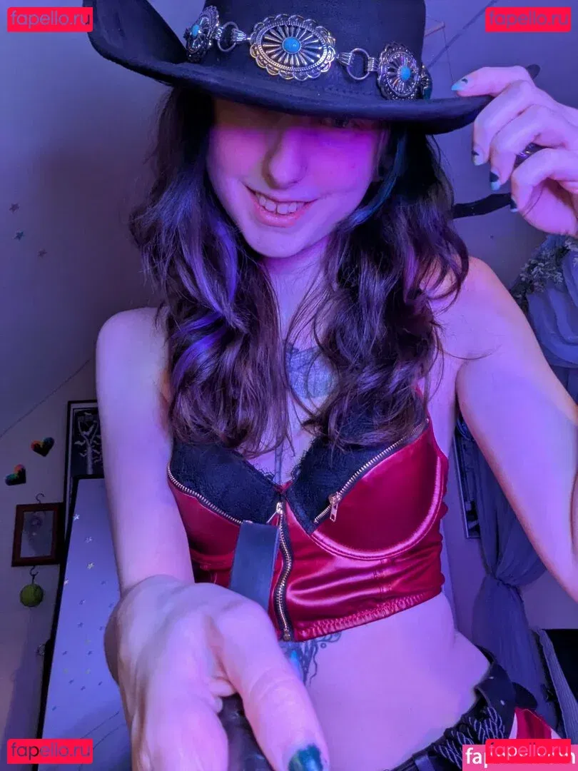 edgykittykat Onlyfans Photo Gallery 