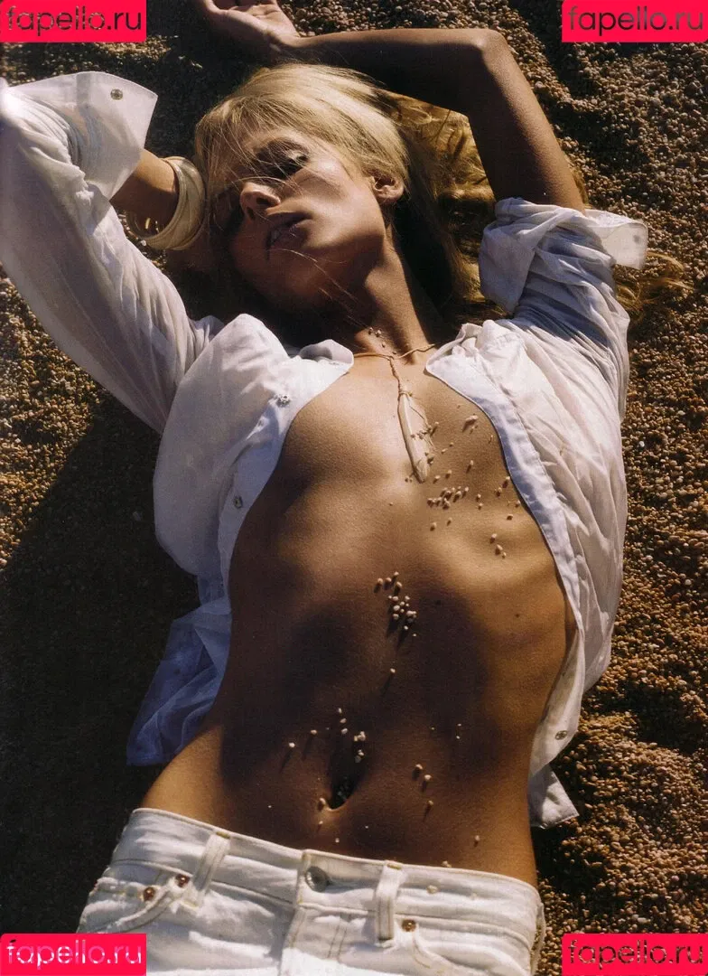Julia Stegner Onlyfans Photo Gallery 
