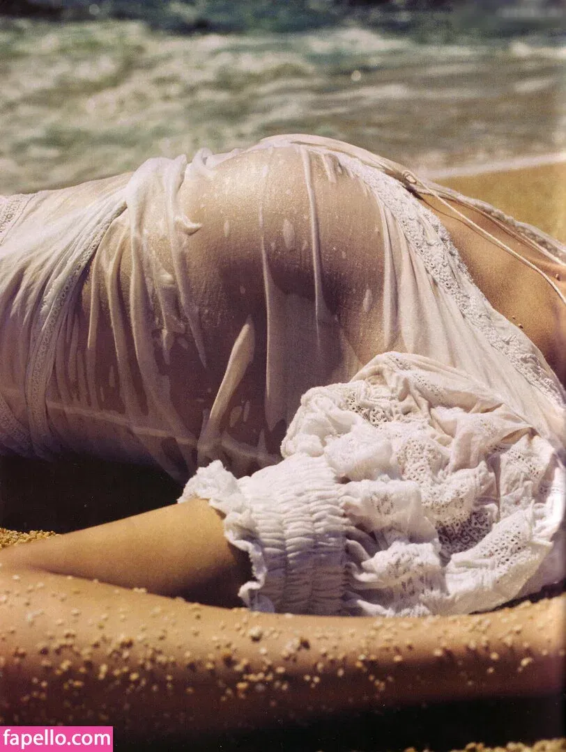 Julia Stegner Onlyfans Photo Gallery 