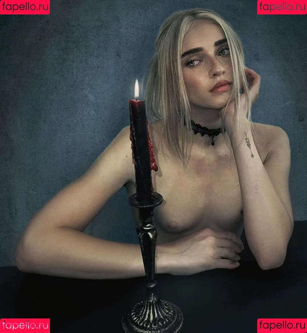 HoneyPuu Onlyfans Photo Gallery 