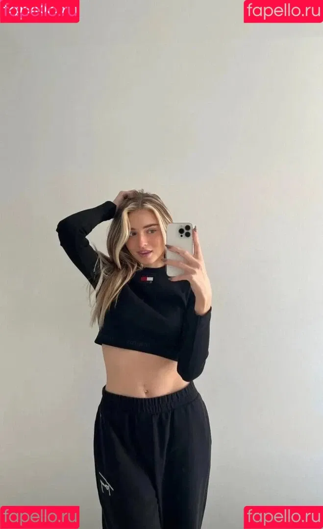 HoneyPuu Onlyfans Photo Gallery 