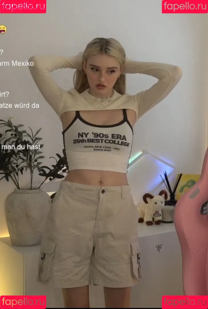 HoneyPuu Onlyfans Photo Gallery 