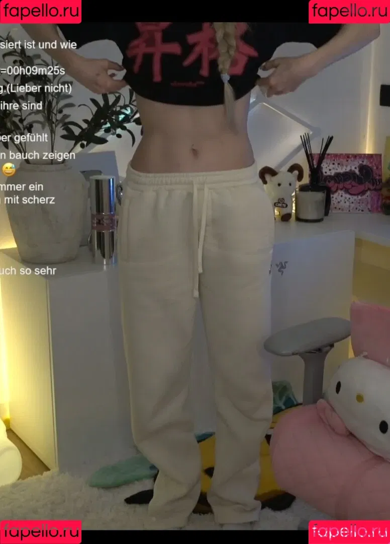 HoneyPuu Onlyfans Photo Gallery 