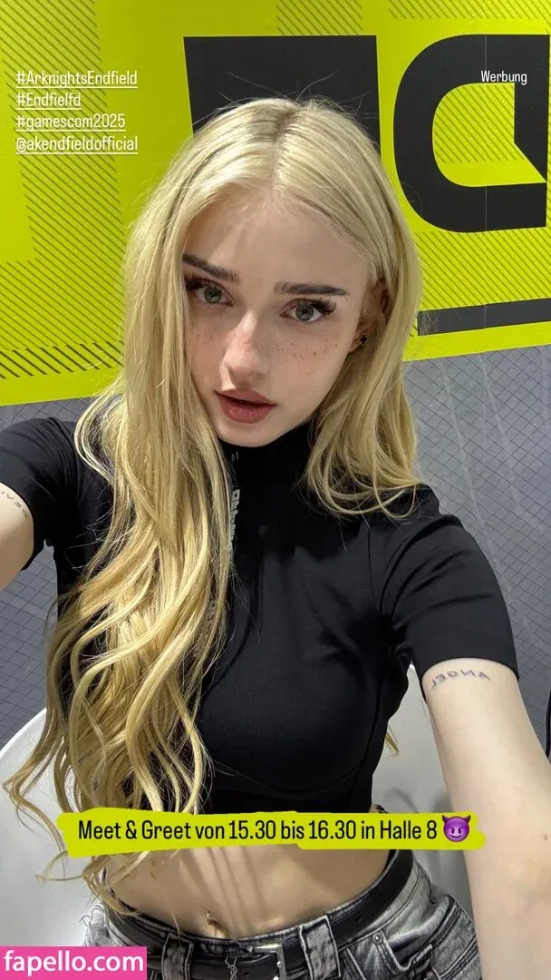 HoneyPuu Onlyfans Photo Gallery 