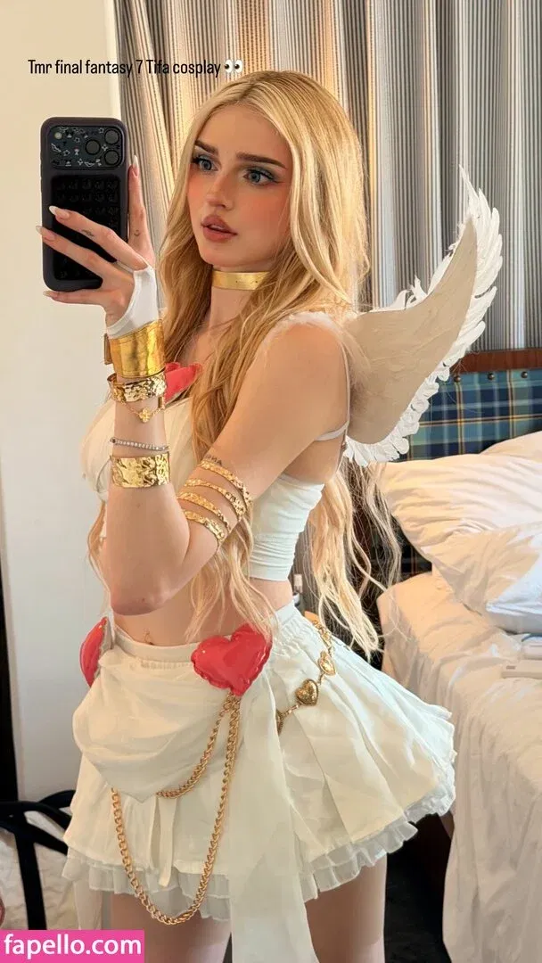 HoneyPuu Onlyfans Photo Gallery 